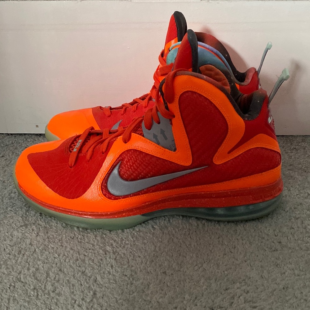 Nike LeBron 9
